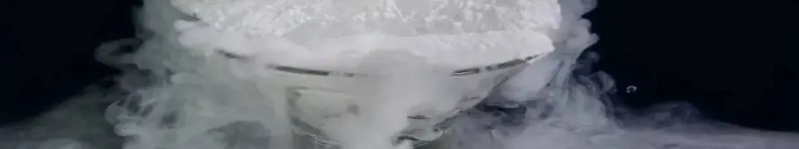 Bulk Dry Ice Supply in Larkana for Food, Meat, Ice Cream, Bakery & Laboratory Use – Pak Dry Ice